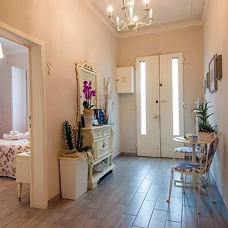 לינה וארוחת בוקר La Casa Di Otello
